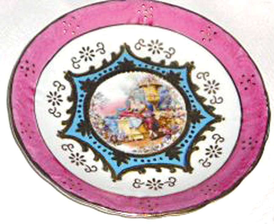 CX946 Saucer by China (Made in China)-1