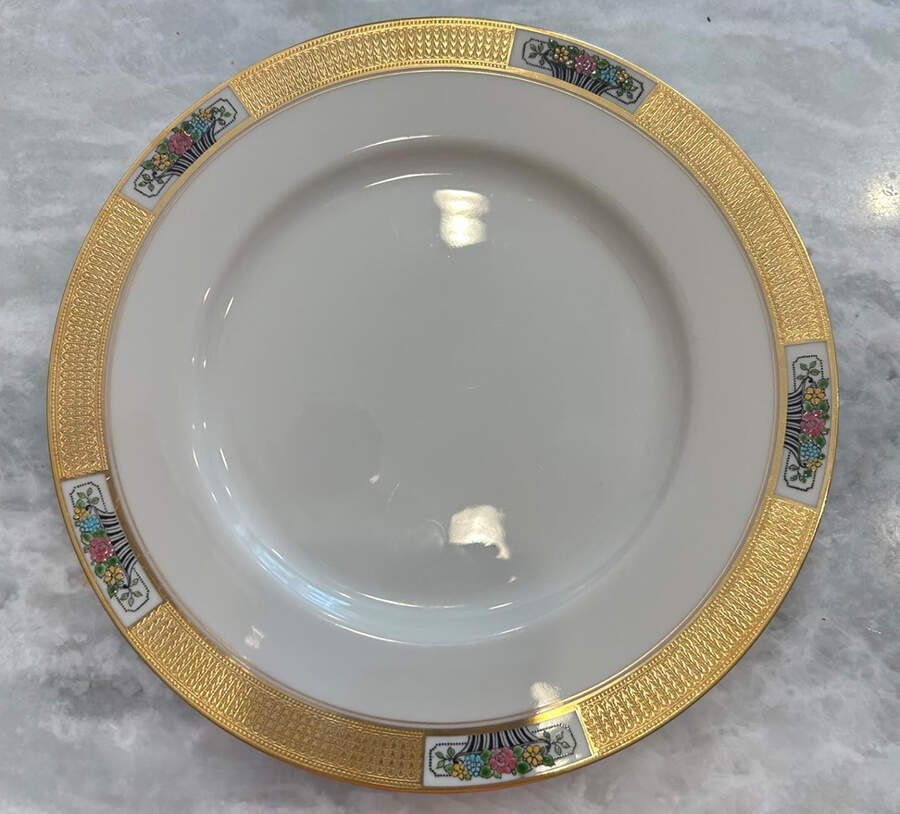 M72D Dinner Plate by Lenox-1