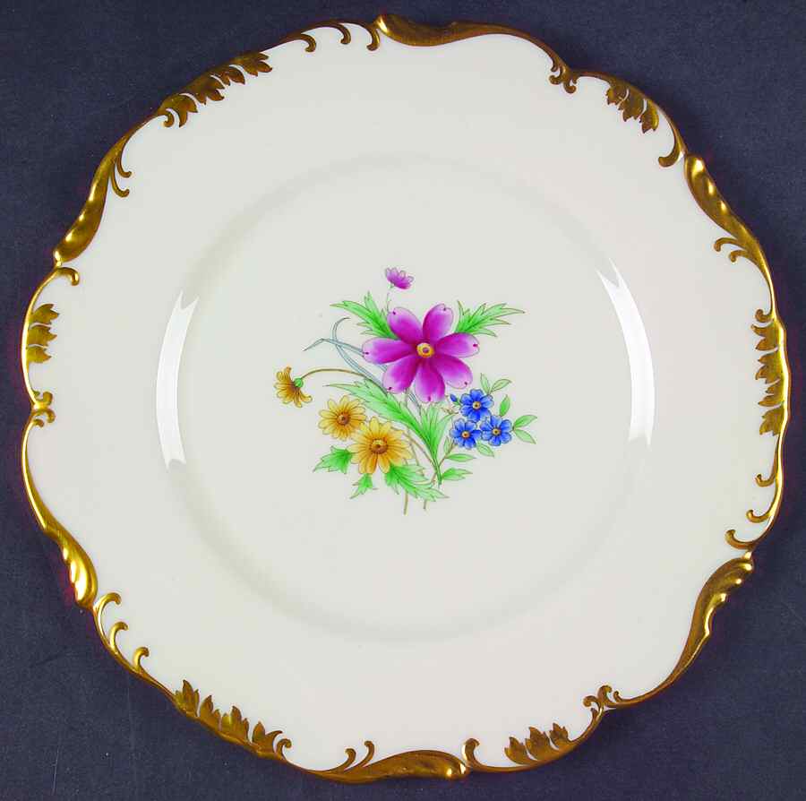 O438 Luncheon Plate by Lenox-1