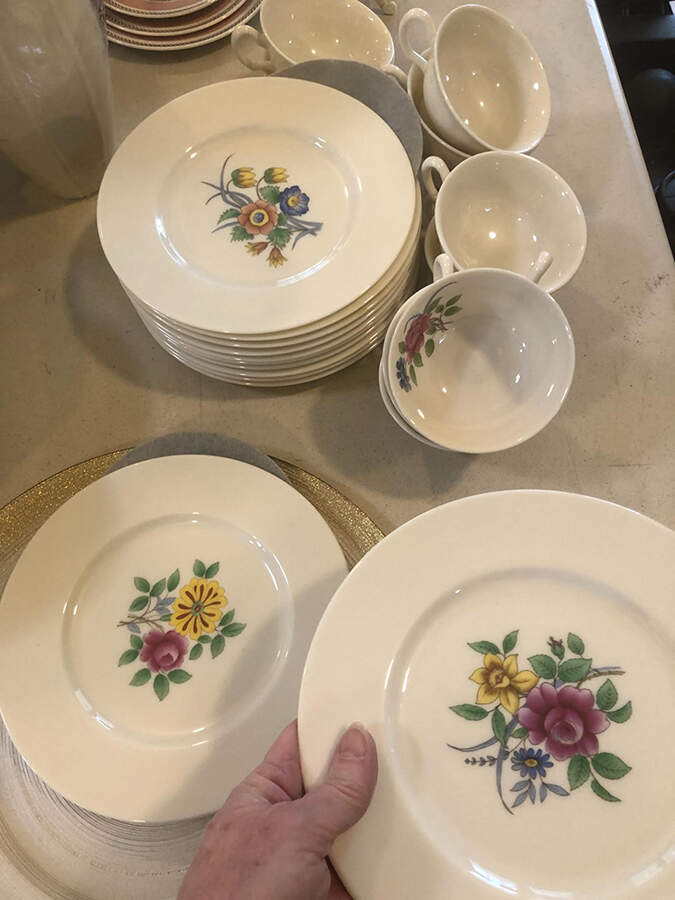 R429 Luncheon Plate by Lenox-1