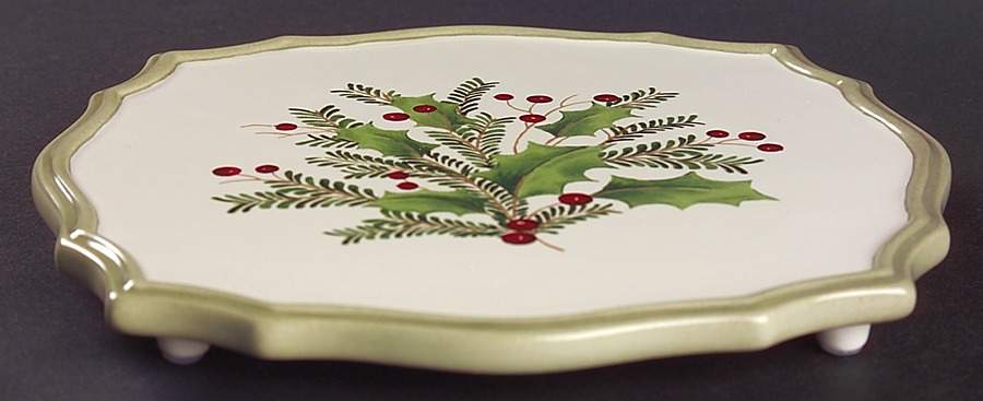 Holiday Gatherings Holiday Berry Trivet by Lenox-1