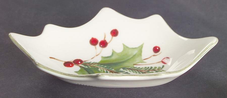 Holiday Gatherings Holiday Berry Sauce Dip by Lenox-1