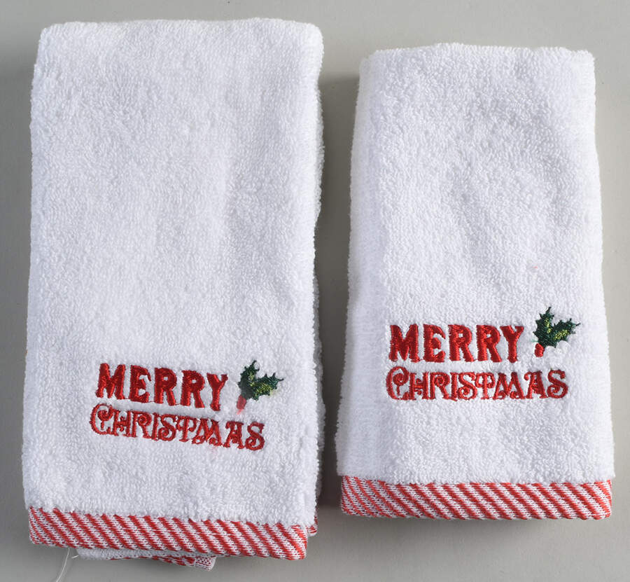 Holiday Gatherings Holiday Berry (Set of 2) Cloth Fingertip Towels by Lenox-1