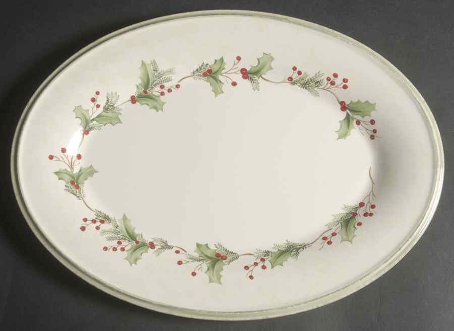 Holiday Gatherings Holiday Berry 14" Oval Serving Platter by Lenox-1