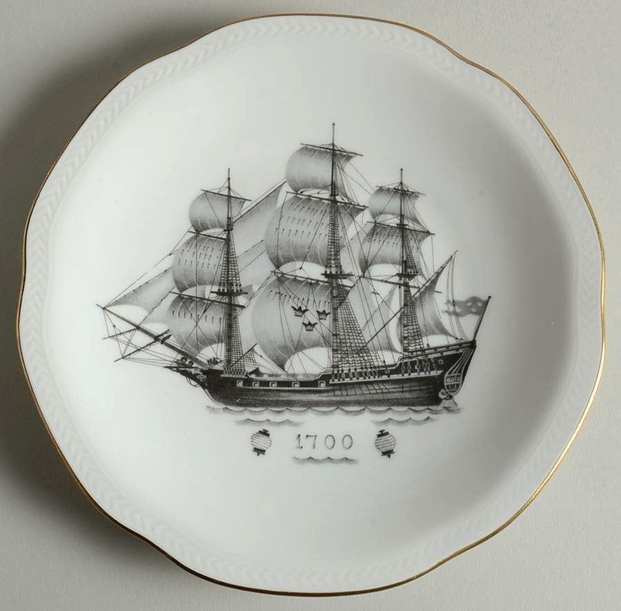 LIK2 Salad Plate by Lidkoping-1