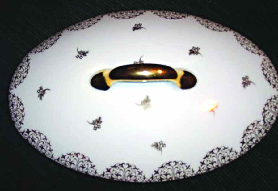 Chambon Lid for Oval Vegetable by Limoges-French-1