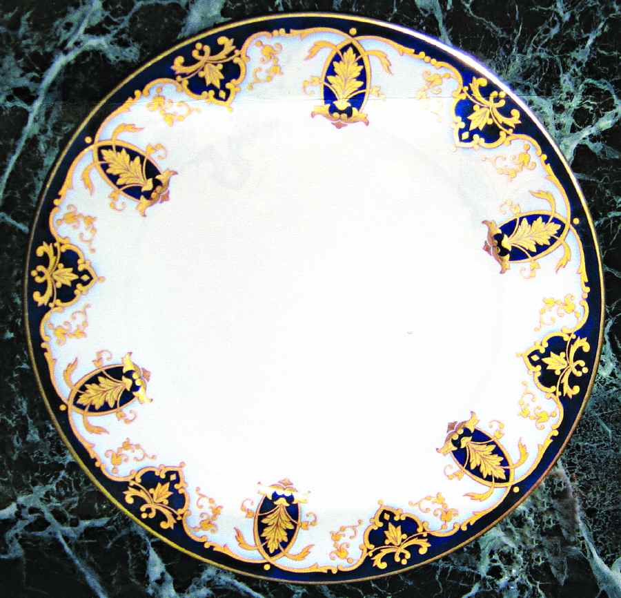 LGU7 Dinner Plate by Limoges Unic-1