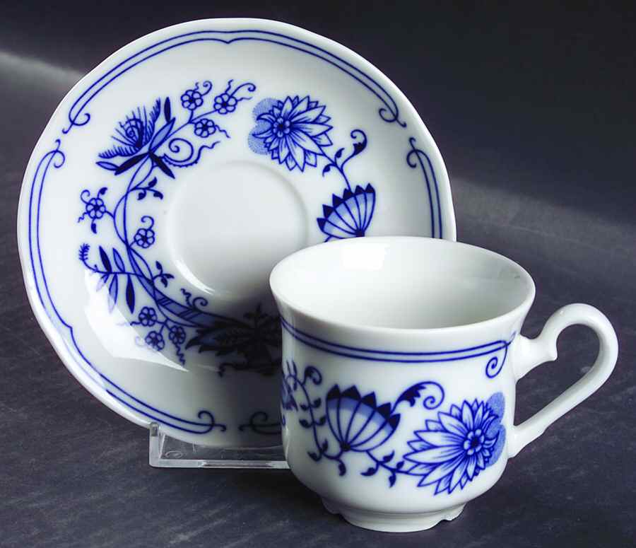 LUK2 Flat Cup & Saucer Set by Loucky-1