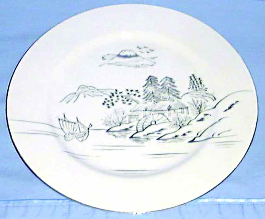 LKY2 Dinner Plate by Lucky China-1