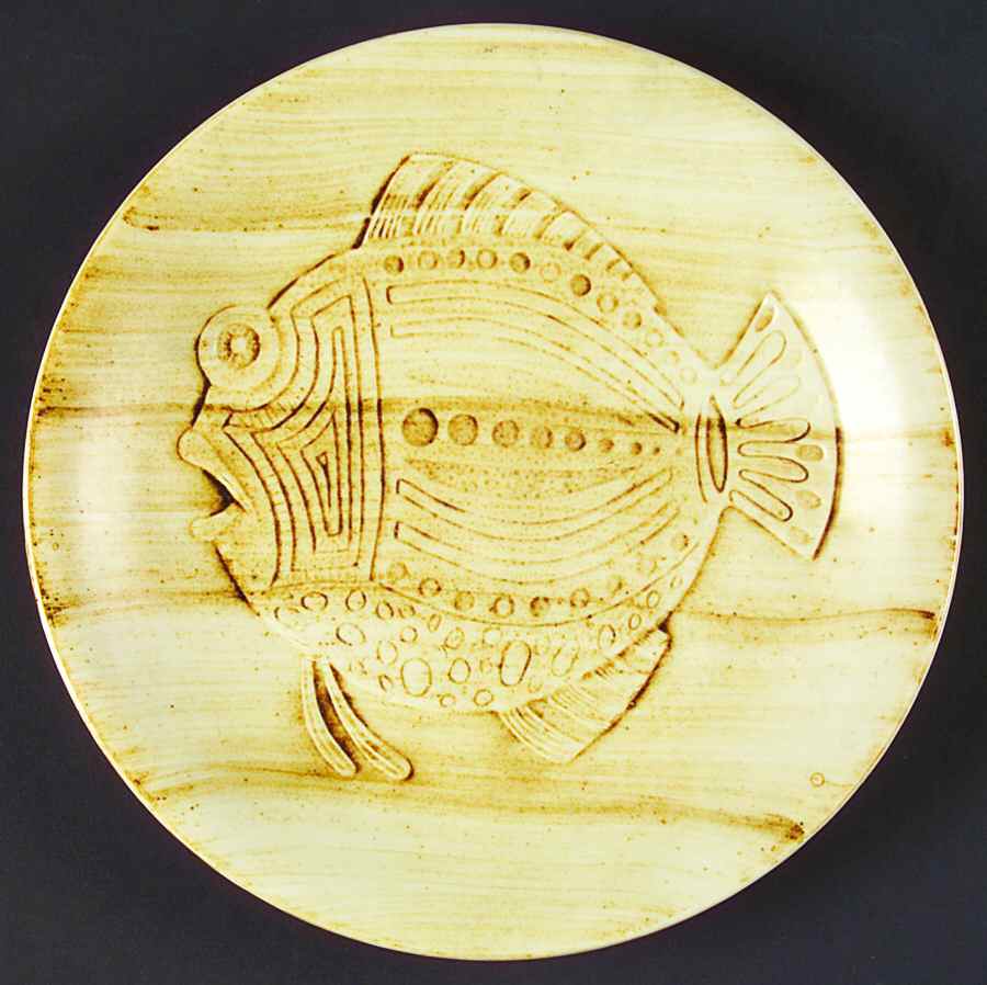 LON14 Luncheon Plate by Longchamp-1