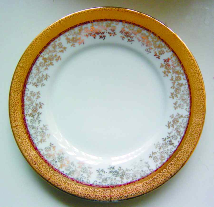 LBC7 Dinner Plate by LBC (Royal Crown)-1