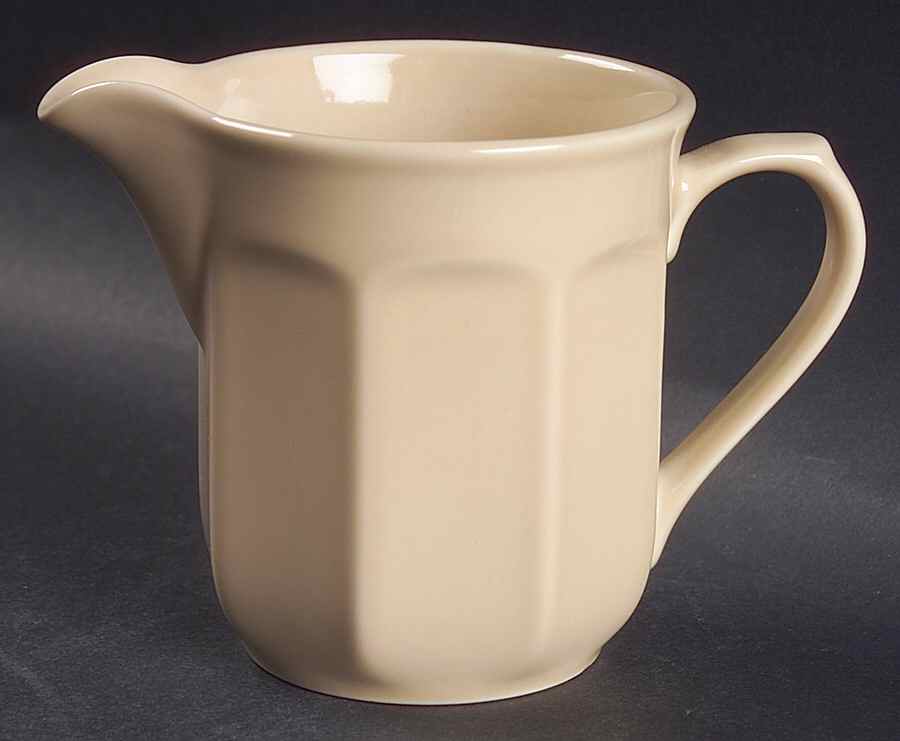 Boxwood Straw Creamer by Ralph Lauren China-1