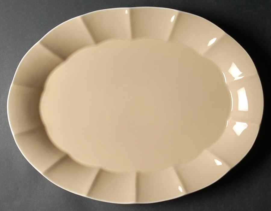 Boxwood Straw 18" Oval Serving Platter by Ralph Lauren China-1