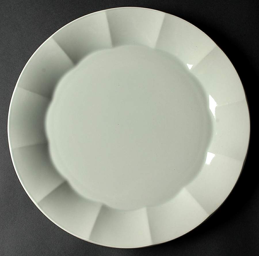 Boxwood Sage 12" Chop Plate (Round Platter) by Ralph Lauren China-1