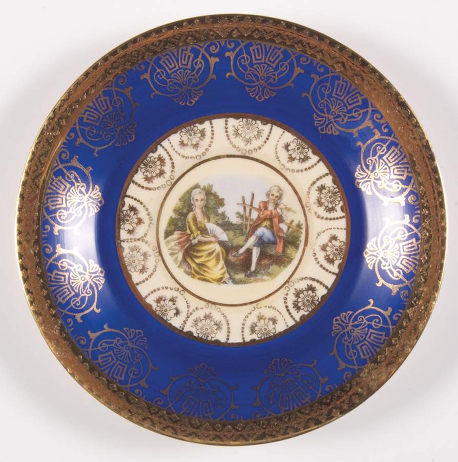 LP27 Saucer by La Petite China-1