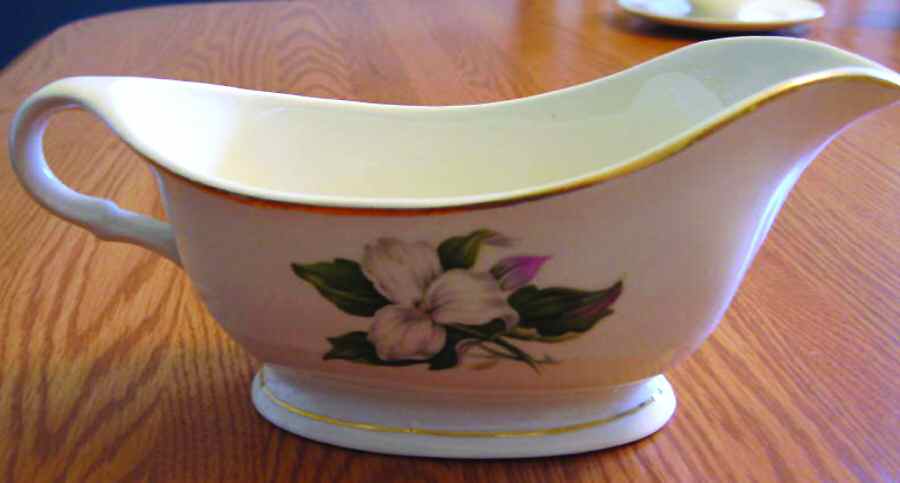 Trillium Gravy Boat by Limoges-American-1