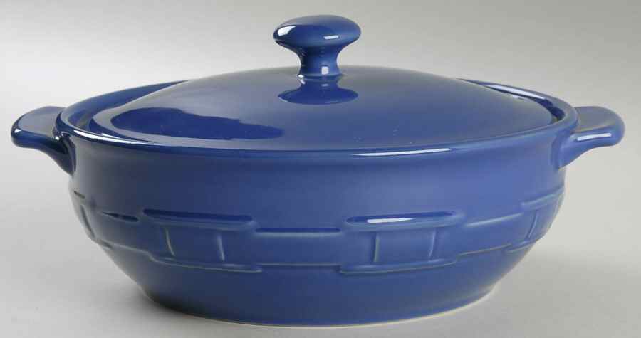 Woven Traditions Cornflower 2 Qt Round Covered Casserole by Longaberger-1