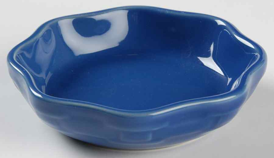 Woven Traditions Cornflower Garlic Baker No Lid by Longaberger-1