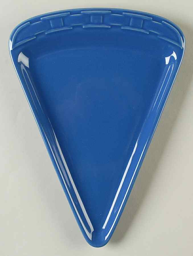 Woven Traditions Cornflower Pizza Slice Plate by Longaberger-1