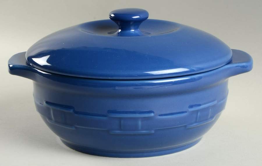 Woven Traditions Cornflower 2.5 Qt Round Covered Casserole by Longaberger-1