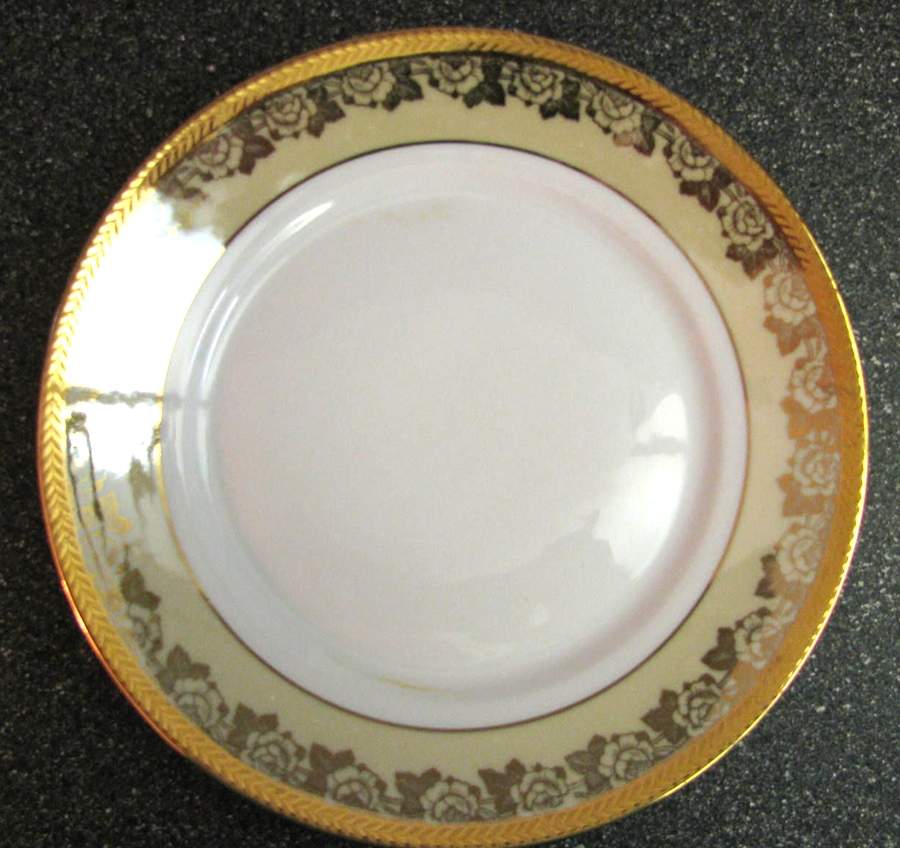 LEG75 Dinner Plate by F Legrand & Cie-1