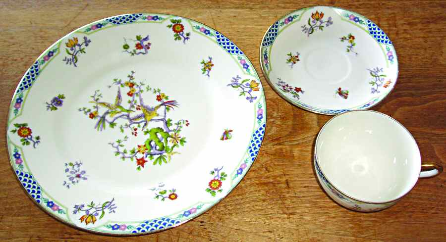 LIM293 Dinner Plate by Limoges-French-1