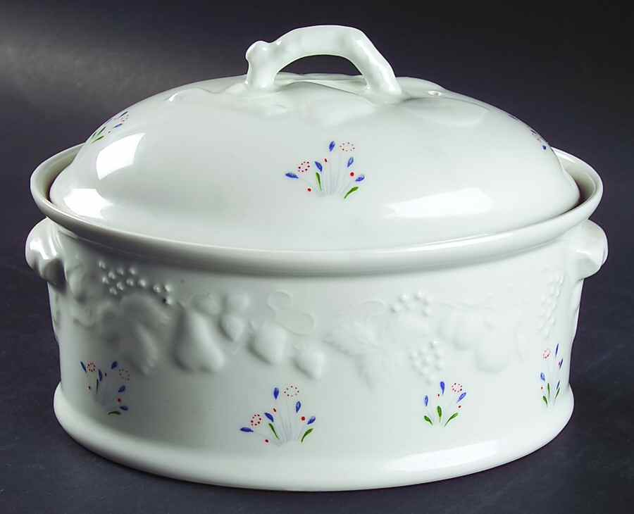 LOL22 1 Quart Oval Covered Casserole by Louis Lourioux-1