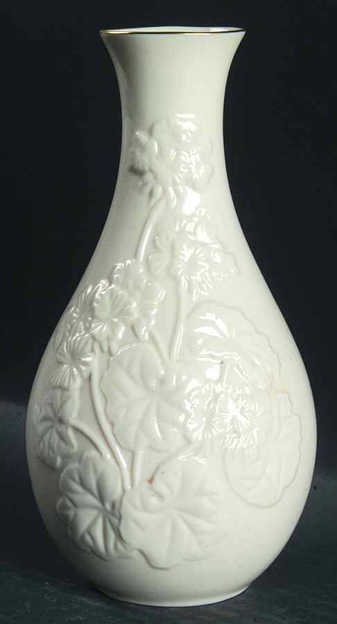 Countess Collection 7" Vase by Lenox-1