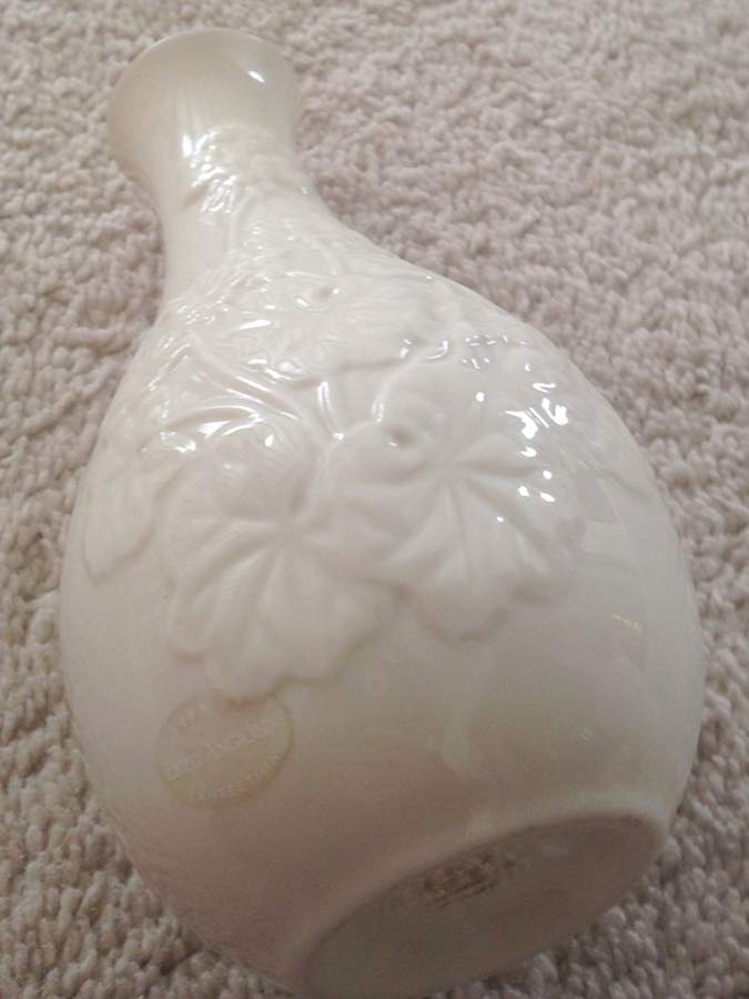 Countess Collection 8" Vase by Lenox-1