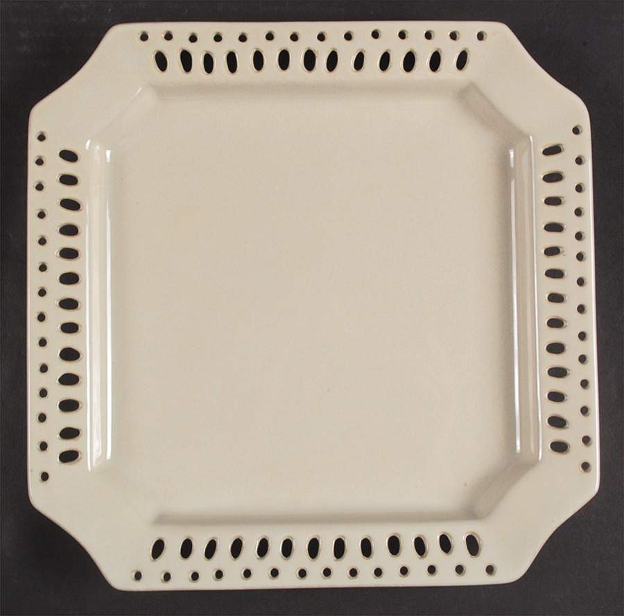 Lattice Dinner Plate by Le Petite Cafe-1