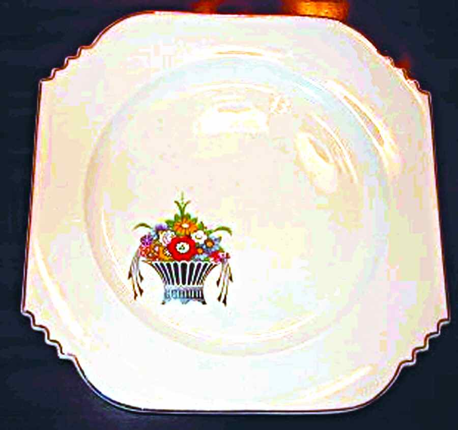 LEP22 Salad Plate by Leigh Potters-1