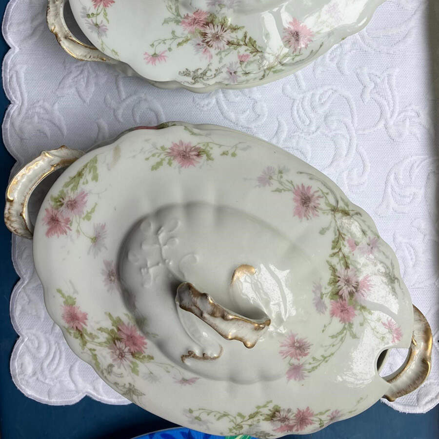 LNT255 Oval Tureen & Lid by Lanternier-1