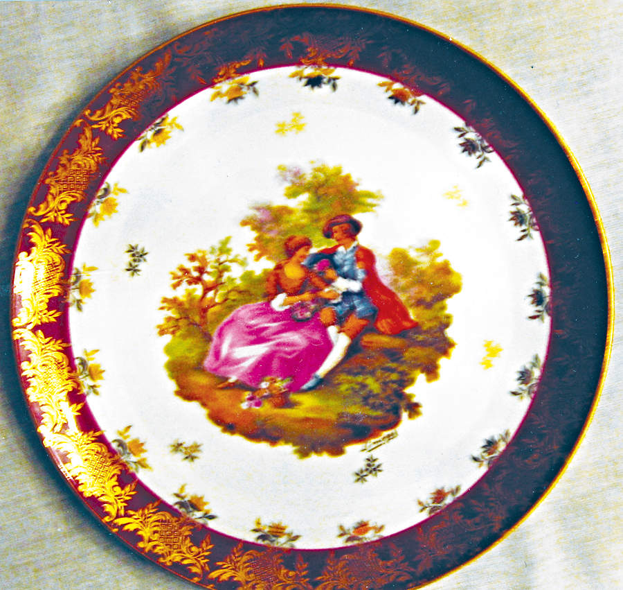 LCT2 Dinner Plate by Limoges Castel-1