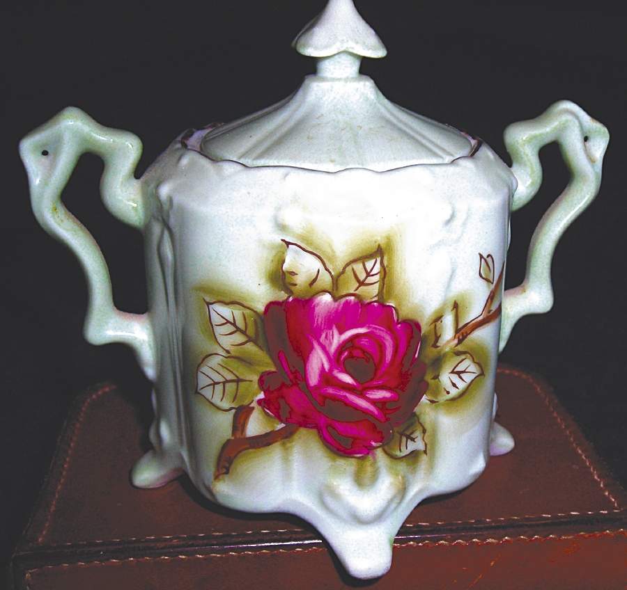 LEF59 Sugar Bowl & Lid by Lefton-1