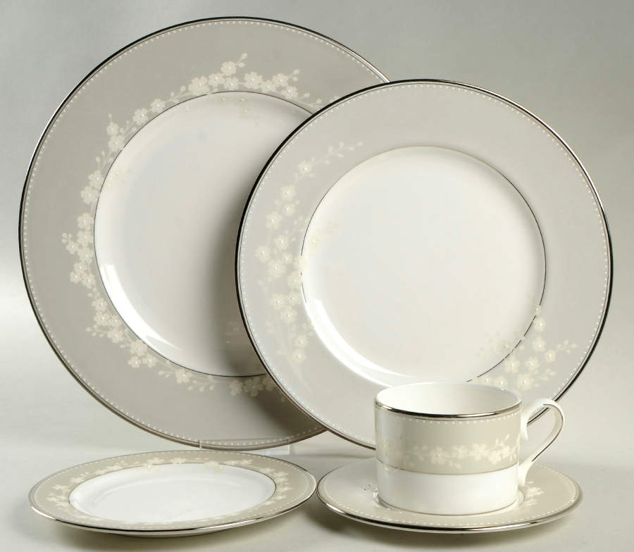 Bellina (Platinum Trim) 40 Piece Set by Lenox-1