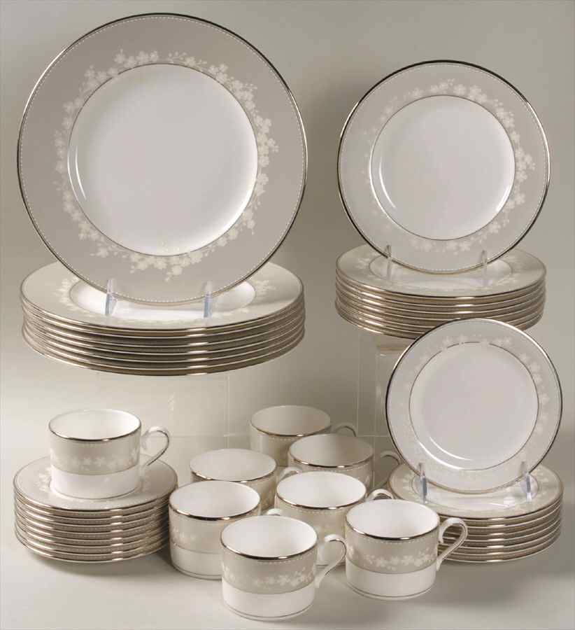 Bellina (Platinum Trim) 40 Piece Set by Lenox-1