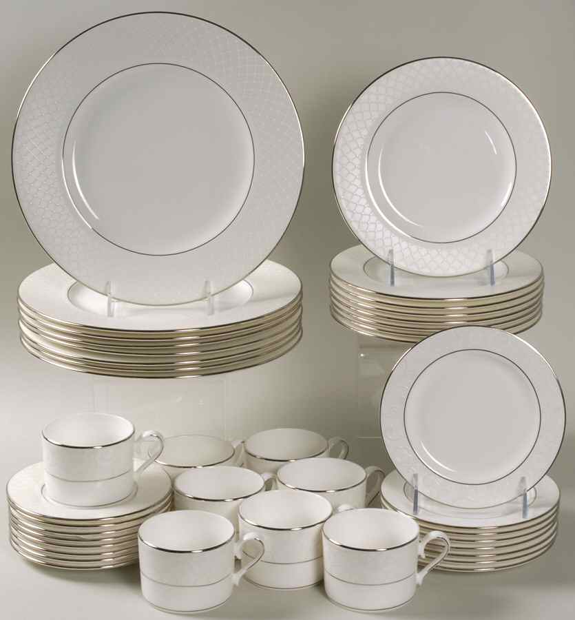 Venetian Lace 40 Piece Set by Lenox-1