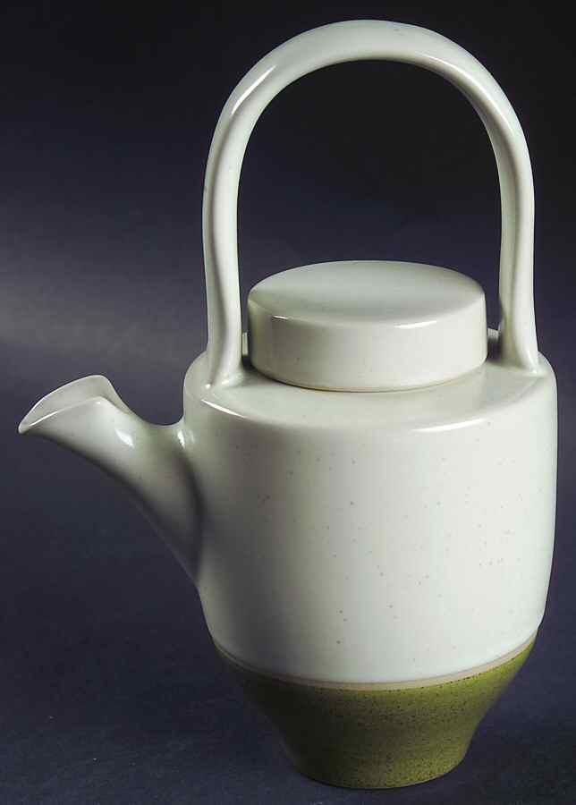 Duo Moss Creamer & Lid by Lindt-Stymeist-1