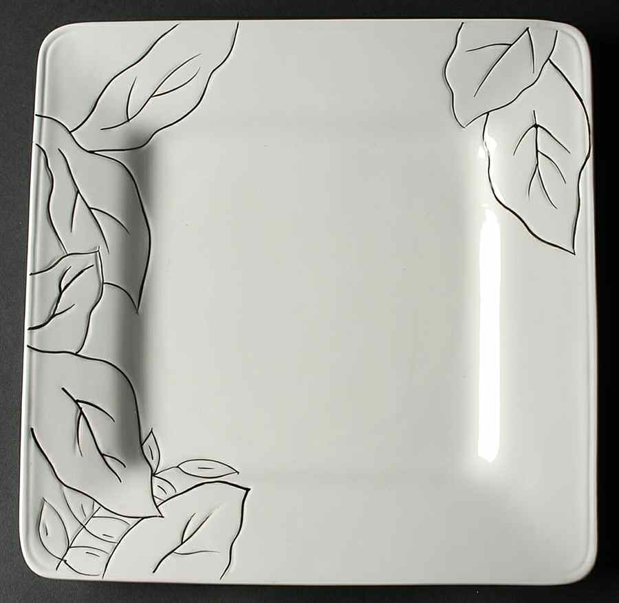 Anna White Dinner Plate by Laurie Gates-1