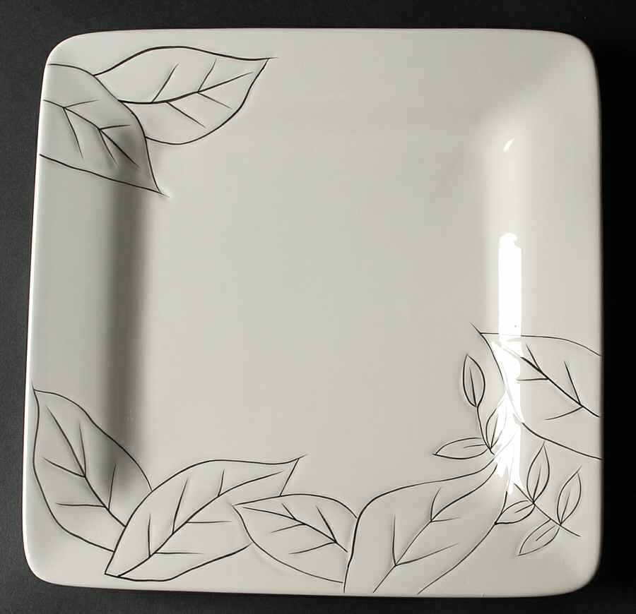 Anna White Dinner Plate by Laurie Gates-1