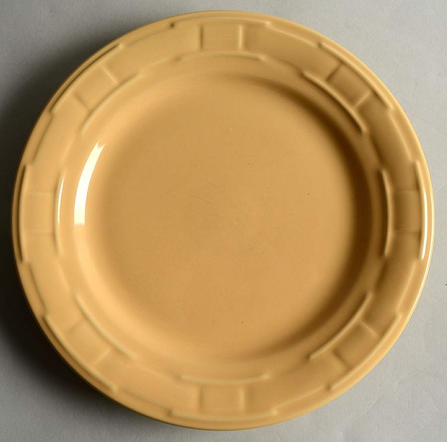 Woven Traditions Butternut Dinner Plate by Longaberger-1
