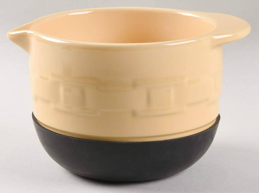 Woven Traditions Butternut 7" Stay Put Mixing Bowl by Longaberger-1