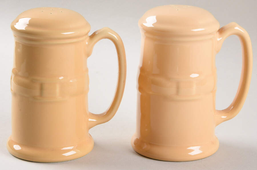 Woven Traditions Butternut Stove Top Salt & Pepper Set by Longaberger-1