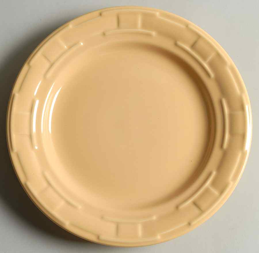 Woven Traditions Butternut Luncheon Plate by Longaberger-1
