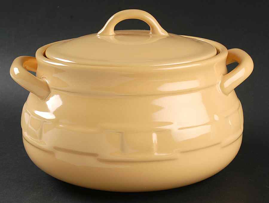 Woven Traditions Butternut Tureen &  Lid by Longaberger-1