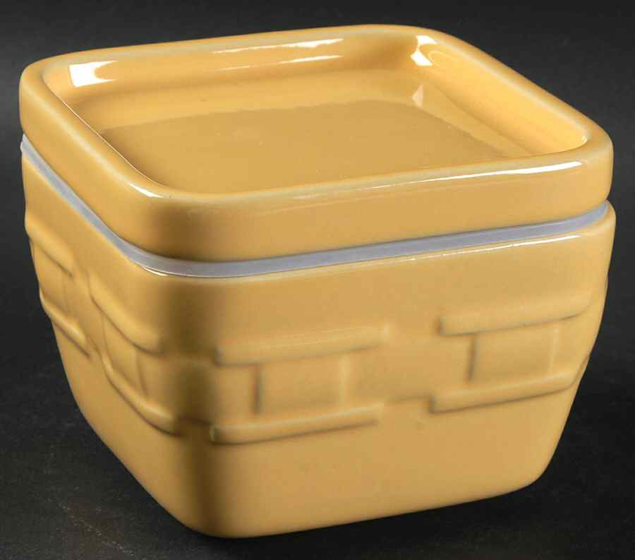 Woven Traditions Butternut 4" Square Baker & Lid by Longaberger-1