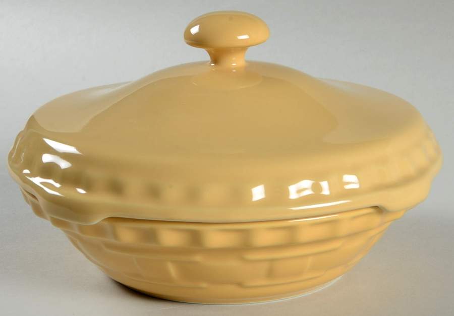 Woven Traditions Butternut 7" Pie Baking Plate & Ceramic Lid by Longaberger-1