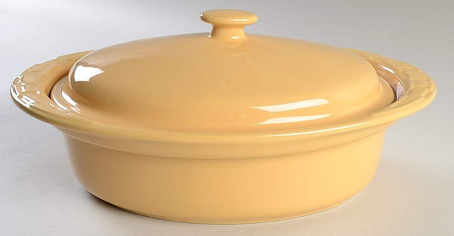Woven Traditions Butternut 3 Quart Oval Covered Casserole by Longaberger-1