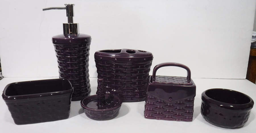 Woven Traditions Eggplant Lotion Dispenser by Longaberger-1