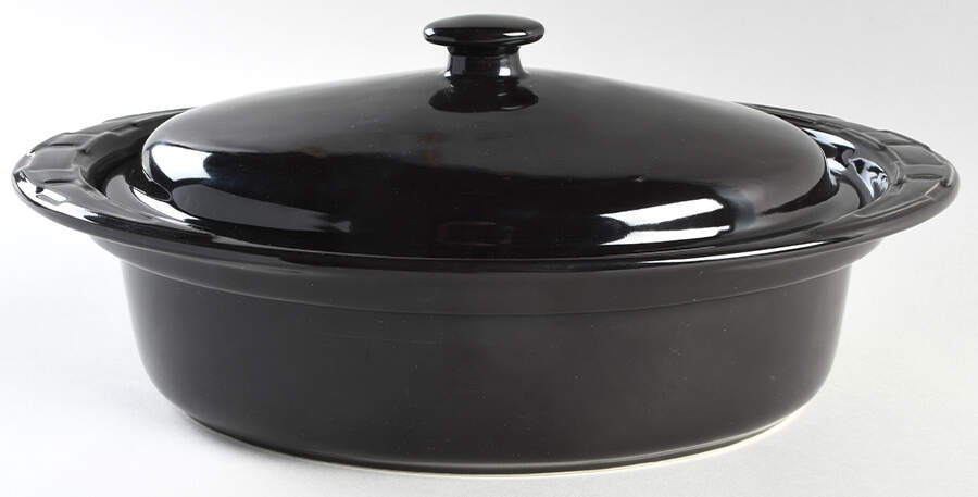 Woven Traditions Ebony 3 Quart Oval Covered Casserole by Longaberger-1